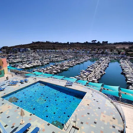 Marina Views Apartment